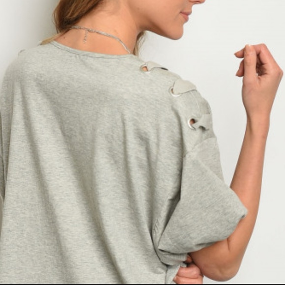 NWT! Short Puff Sleeve Knit Top - Picture 2 of 3